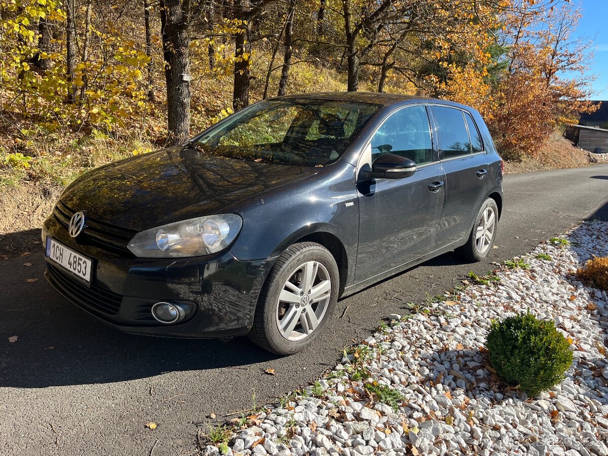 VW Golf VI MATCH 1.2 TSI 77Kw, SERV. KN., VÝHŘEV SEDAČEK