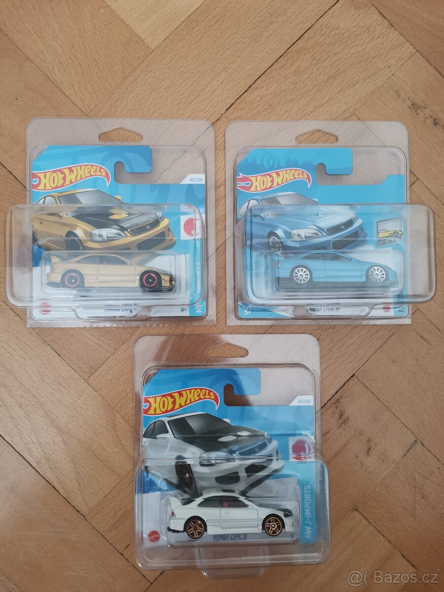 Hot wheels Honda Civic Si 3 kusy včetně protektorů