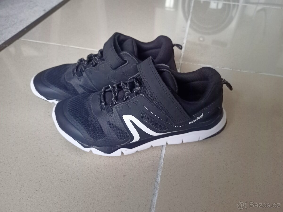 Chlapecká sportovní obuv, vel.35, Decathlon