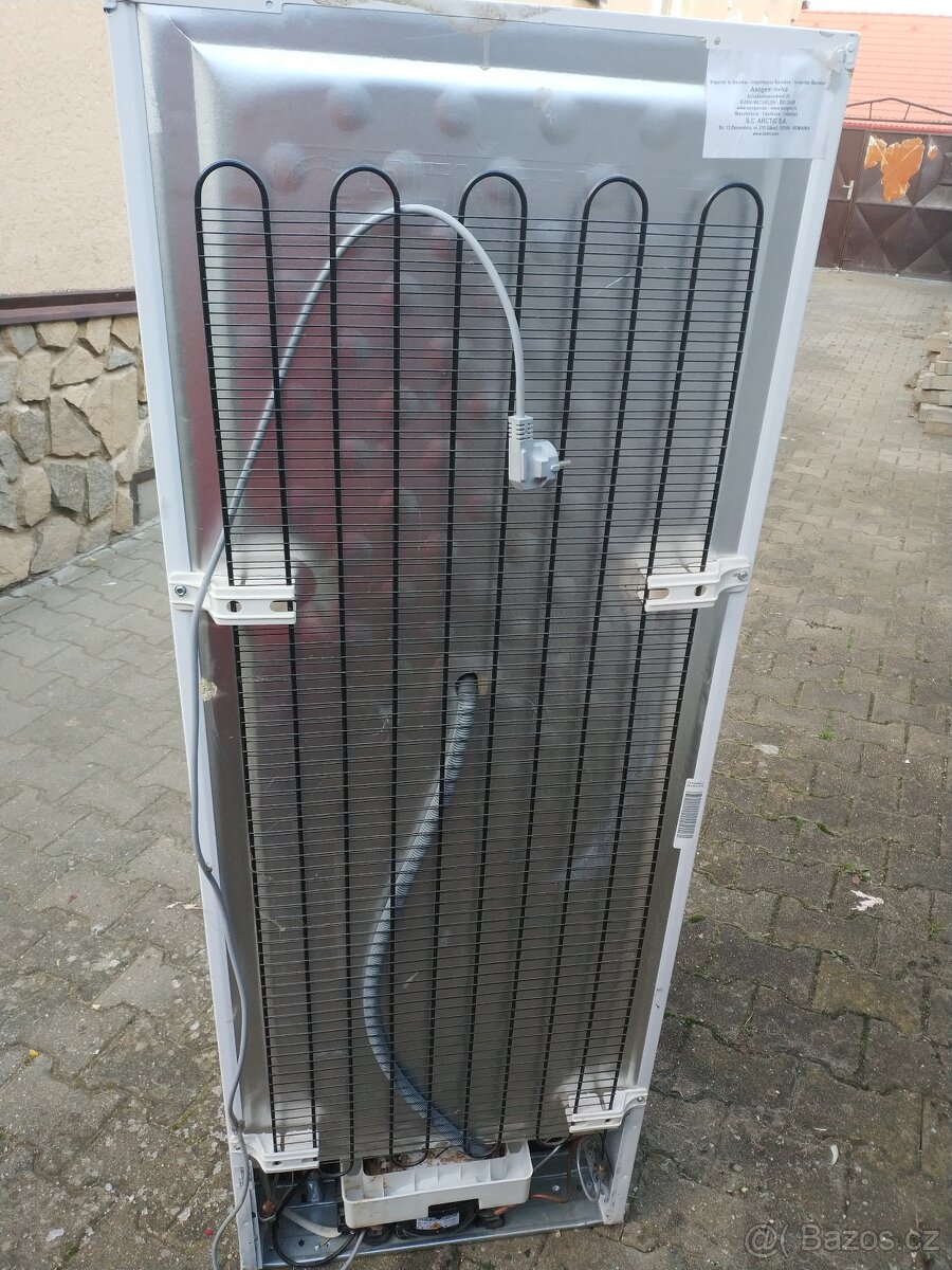 Daruji za odvoz Lednice s mrazákem Beko