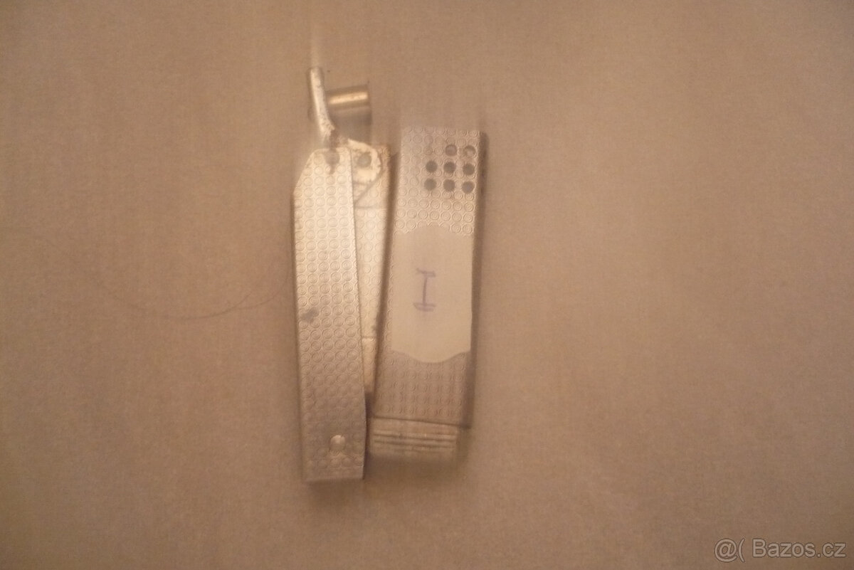 Prodej sbírky starých benzínových zapalovačů č. 2.