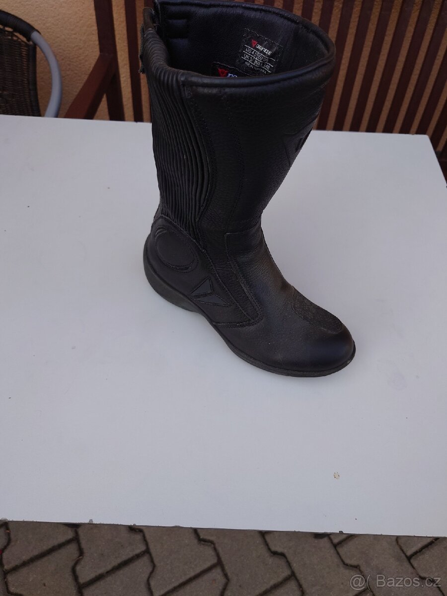 Motorkářské boty nové
