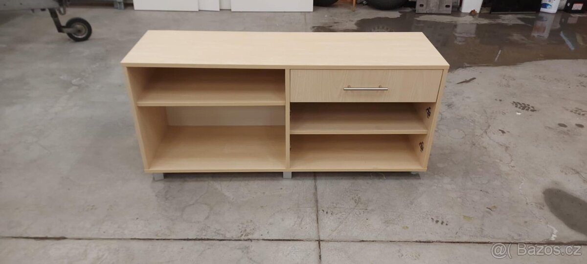 STŮL + SKŘÍŇKA PERFEKTVNÍ STAV - PARDUBICE