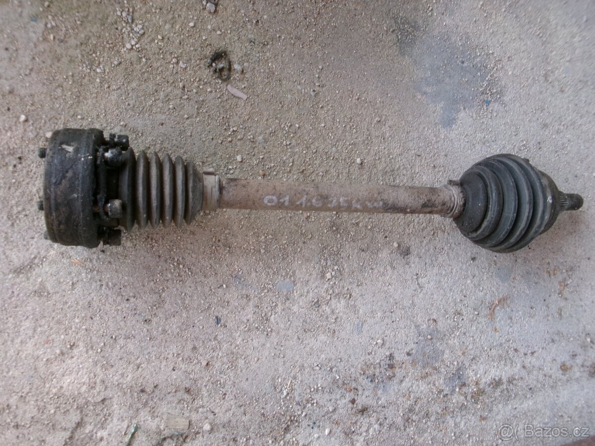 levá poloosa Octavia 1