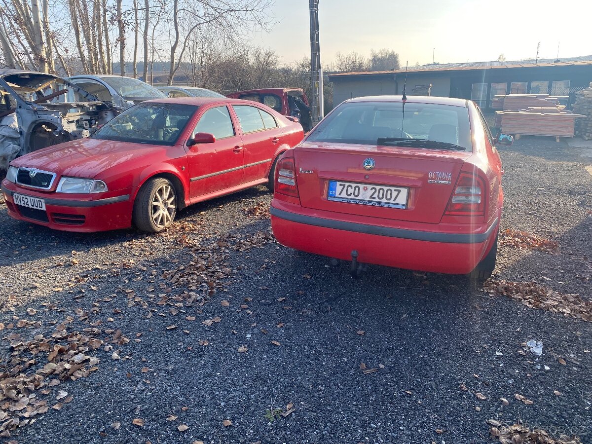 Škoda Octavia 4x4 sedan - 3 kusy