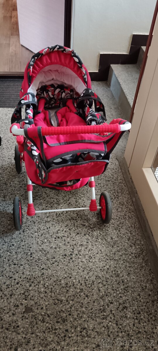 Dětský kočárek