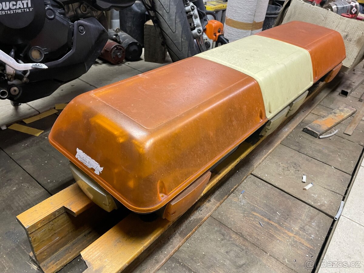 maják rampa oranžová 12 v led