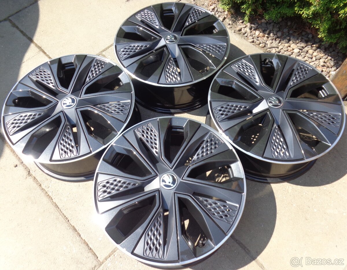 Skoda Karoq Seat VW original R18 lita kola 5x112