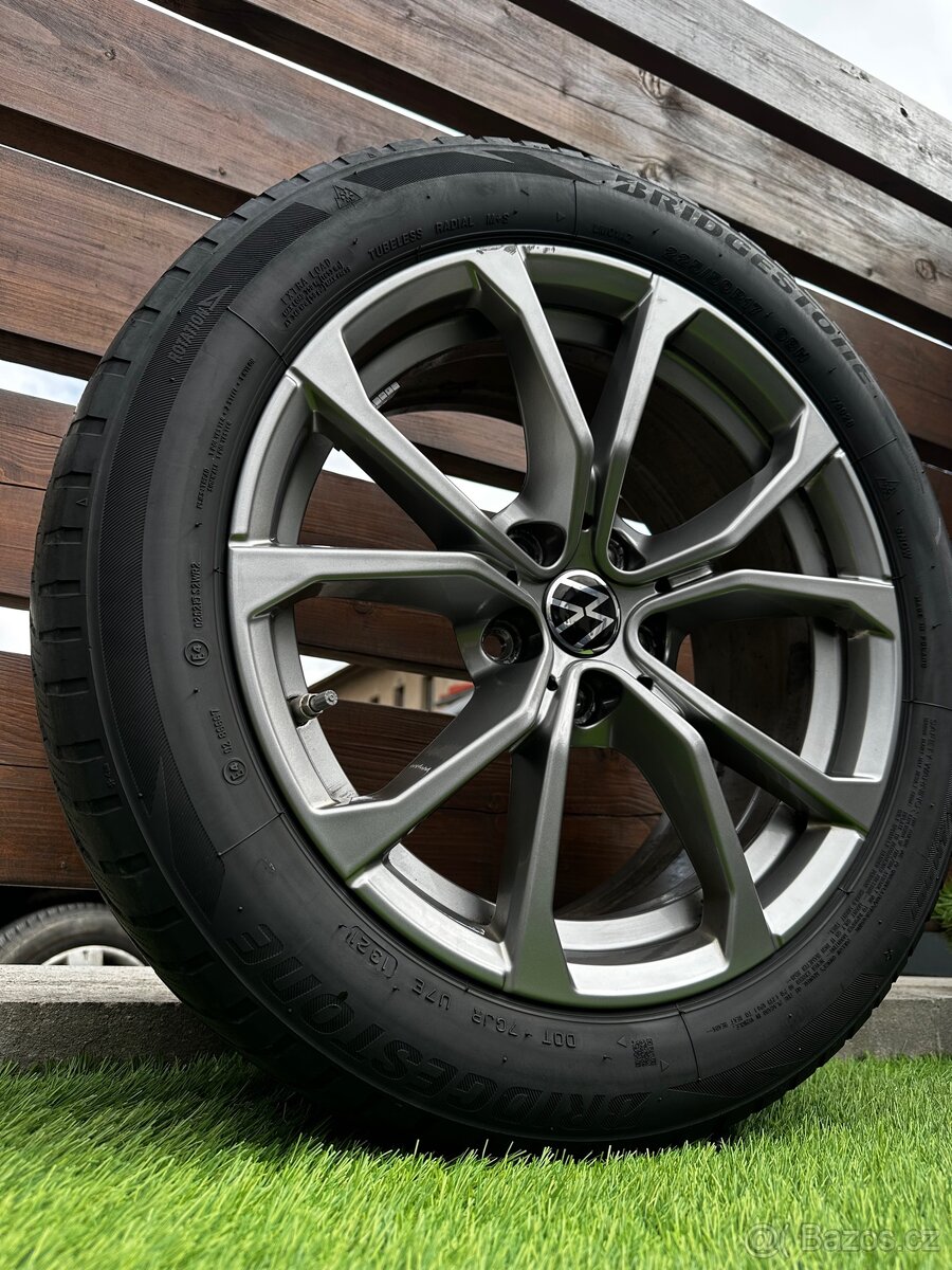 Alu kola 5x112 r17 s pneu (bmisk)