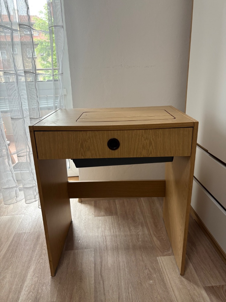 Šicí stroj VERITAS model 8014/29