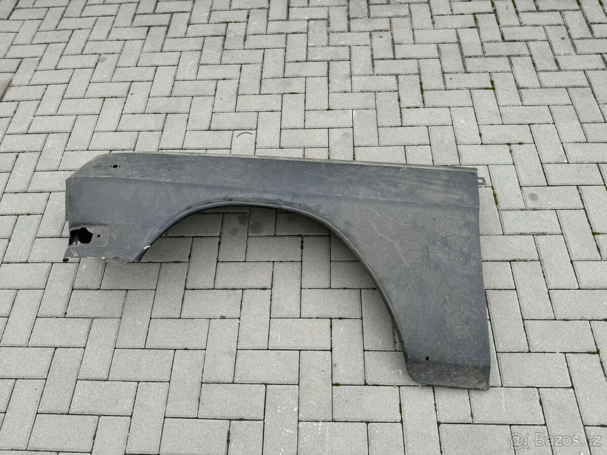 Volha Gaz 24, nový přední blatník originál,Tel 608 445 411