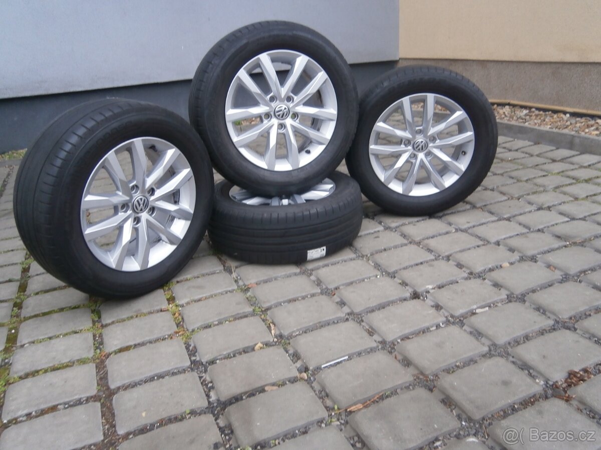 LETNÍ ALU KOLA 5 X 112 VW ORIGINÁL 215 60 16