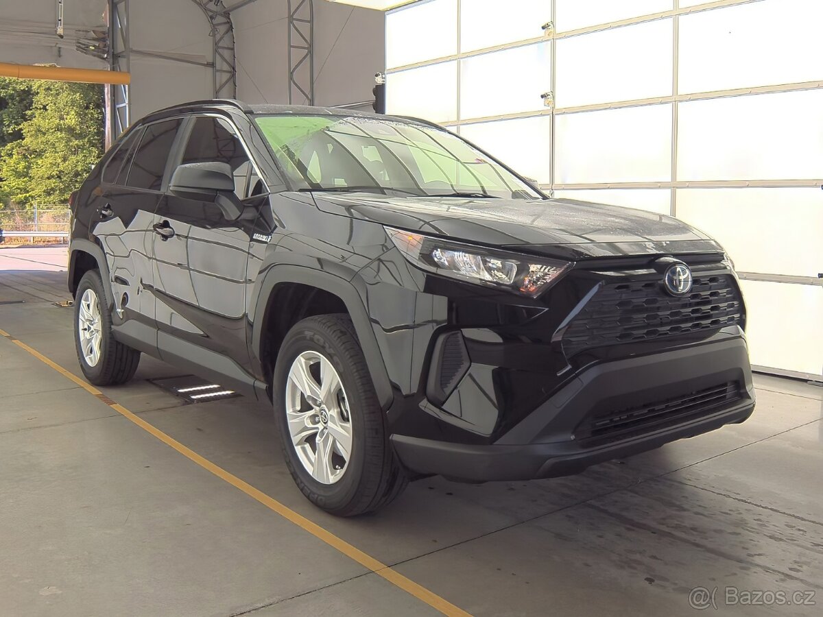 Toyota RAV4 PHEV LE 2021