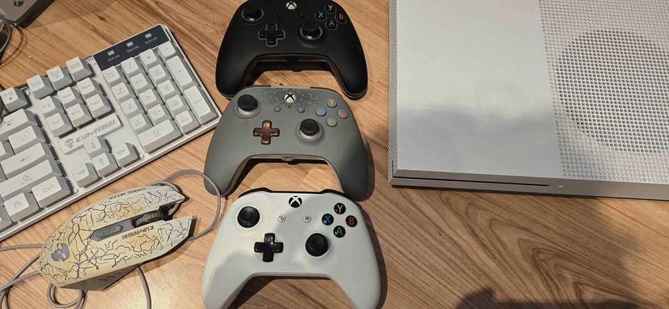 Xbox One S