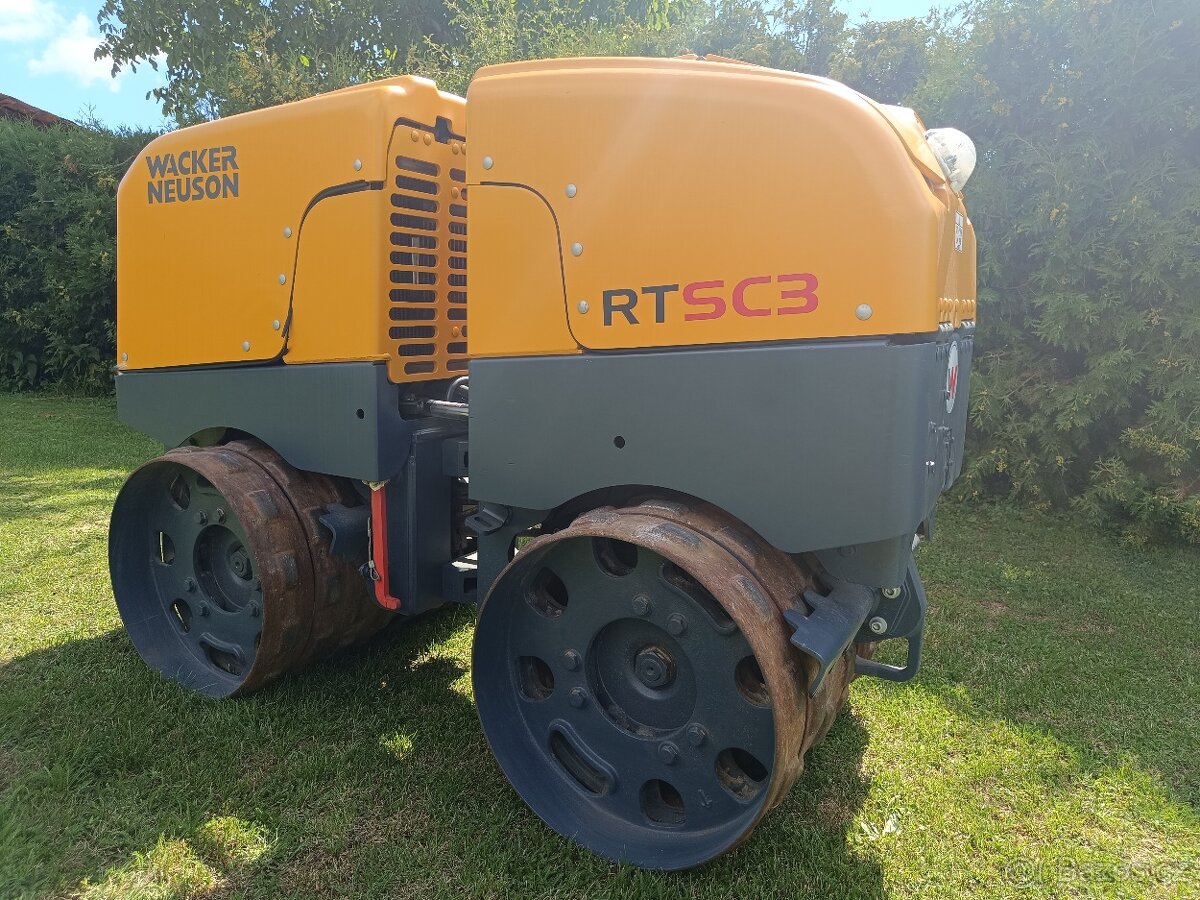 Vibrační válec Wacker Neuson RTKx-SC 3 r.v.2017