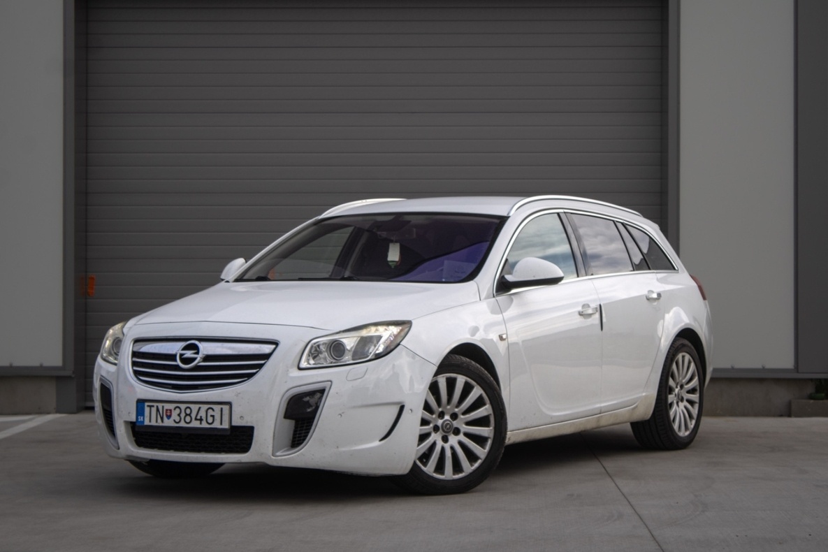 OPEL INSIGNIA ST 2.0 CDTI, AT6 /AJ NA SPLÁTKY/PROTIÚČET/