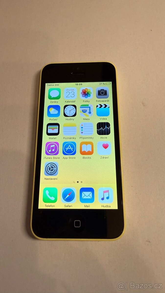 Apple iPhone 5C žlutá