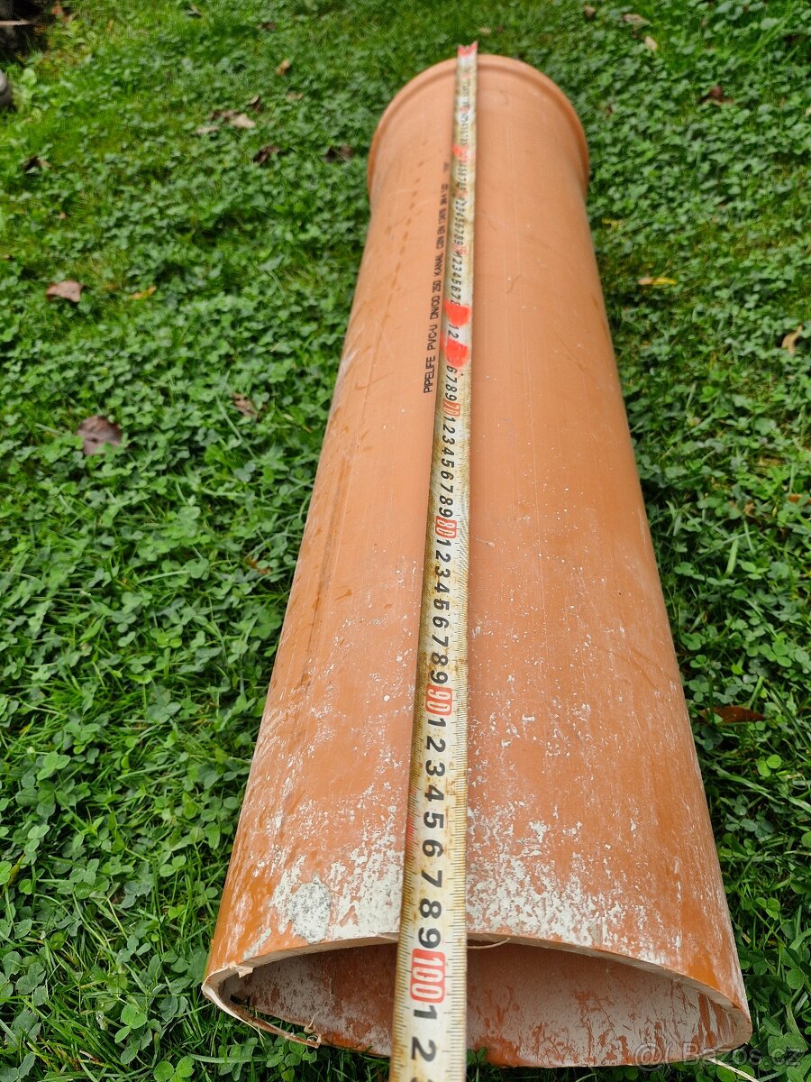 KG trubka DN250 1m
