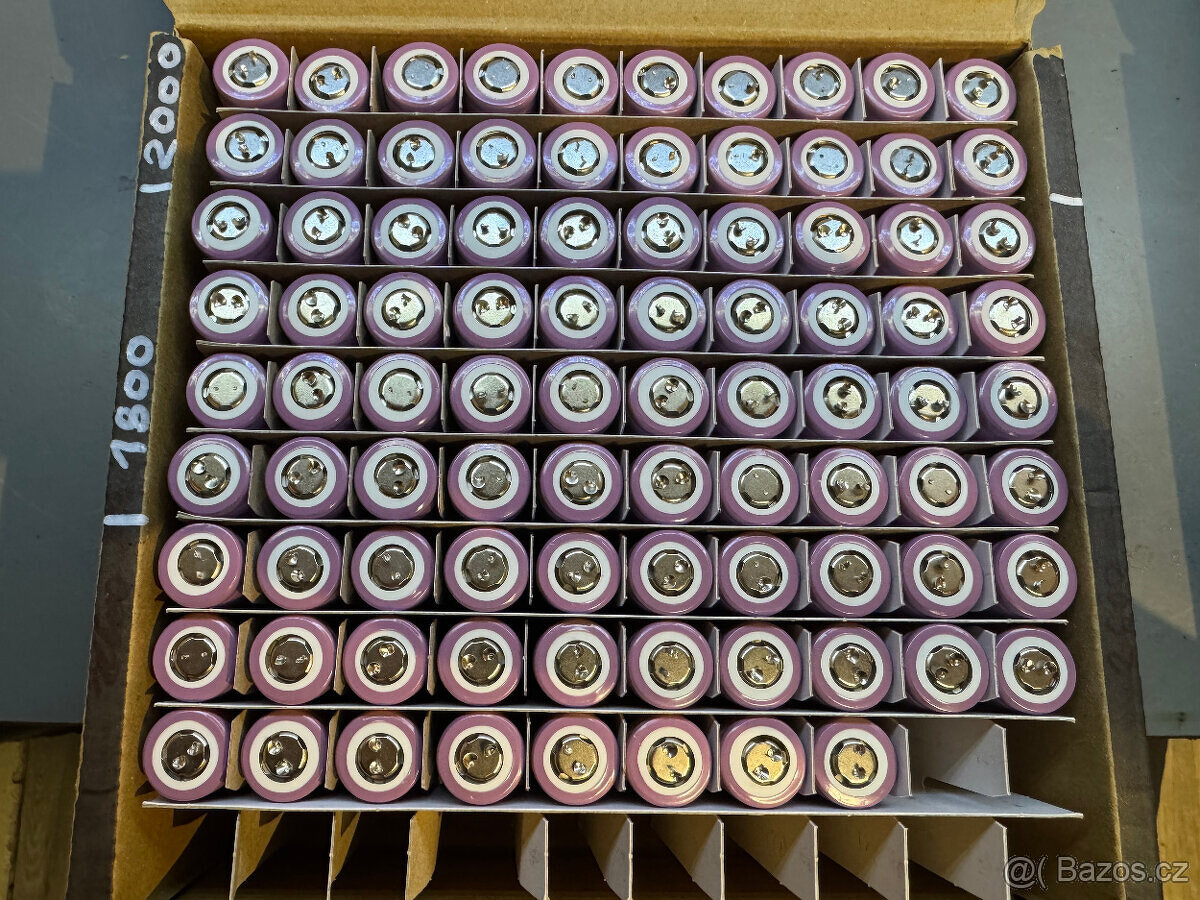 88 kusů Li-Ion 18650 články baterie kapacita 1800/2000mAh
