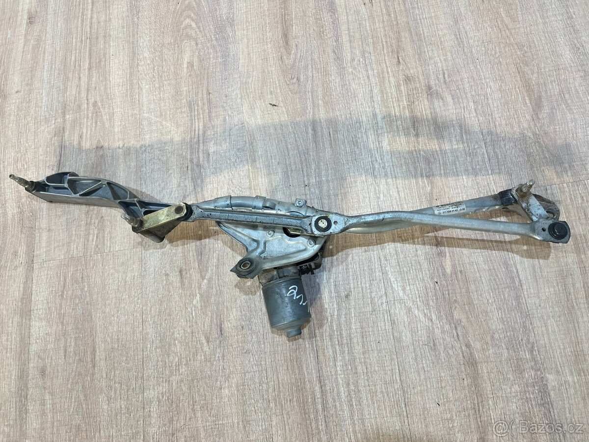 //Mechanismus stěračů Mercedes W164-W251//
