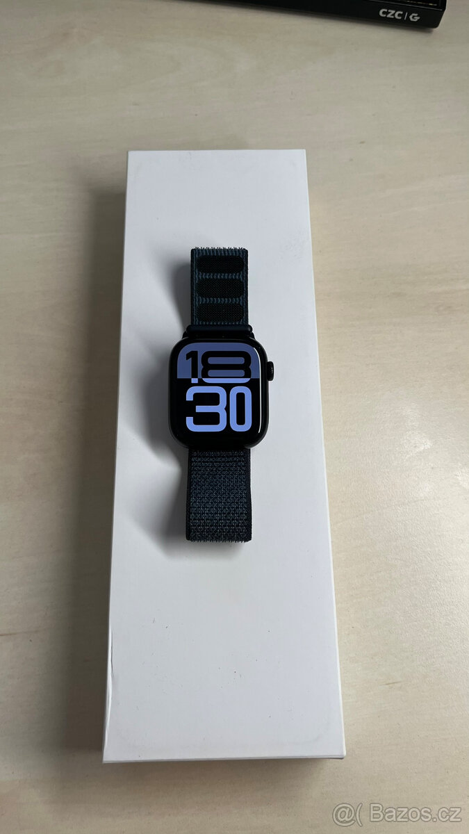 Apple Watch Series 10 42mm - černý hliník / záruka
