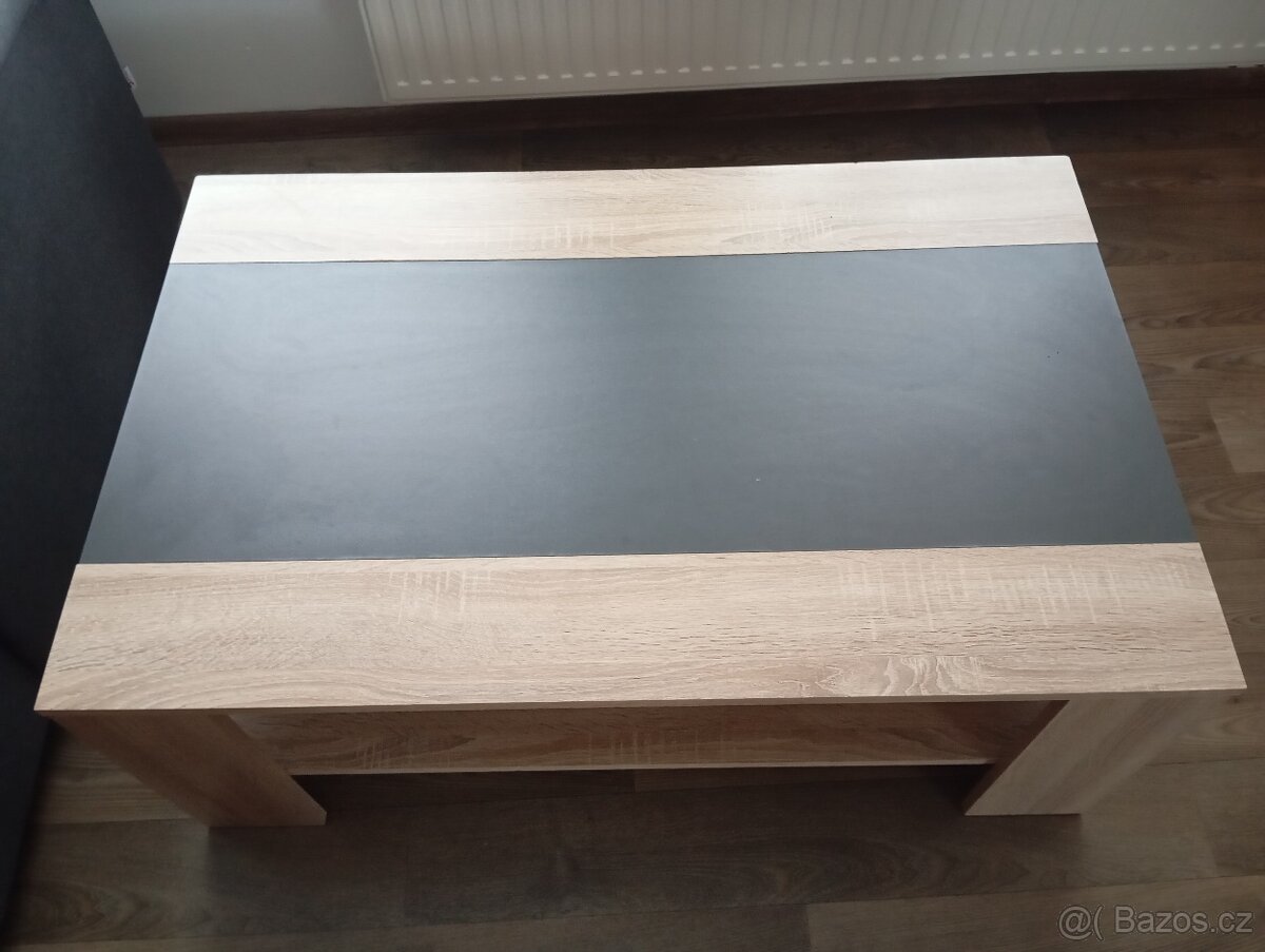 Konferenční stolek