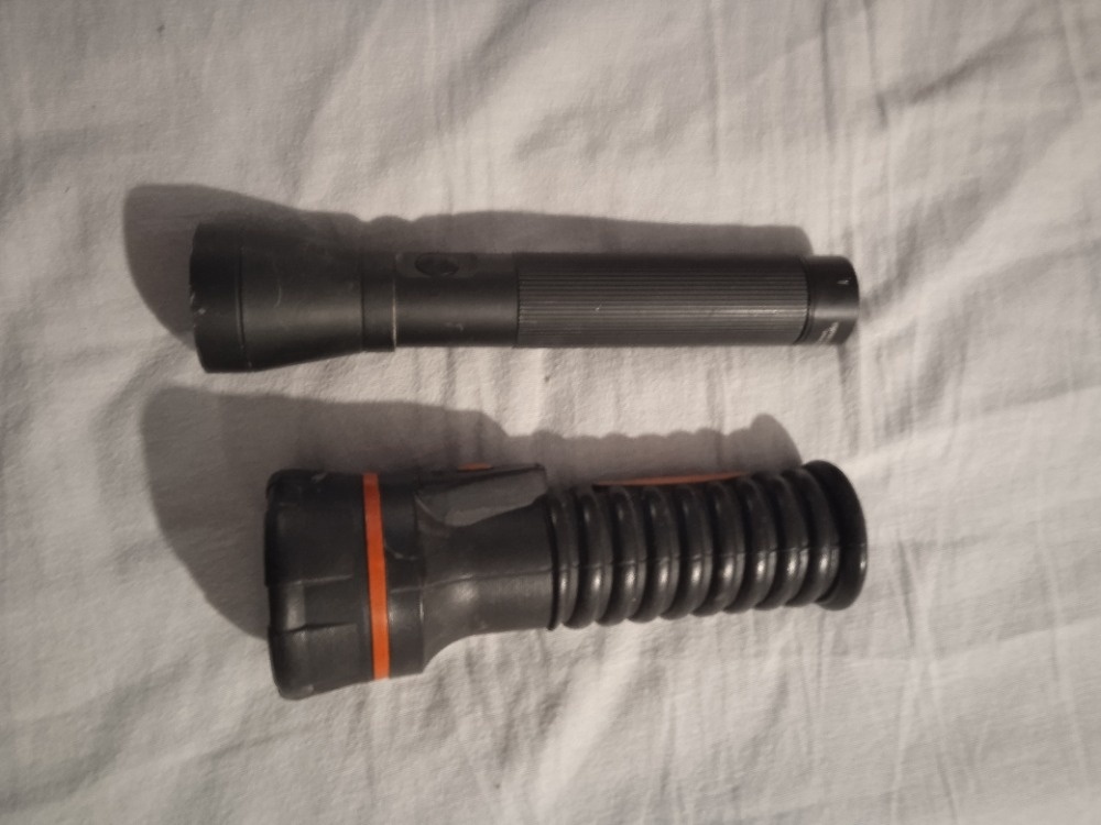 Ruční baterky / svítilny.