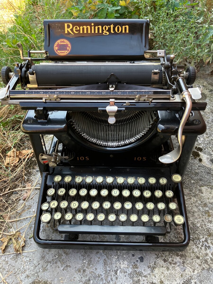 Psací stroj Remington