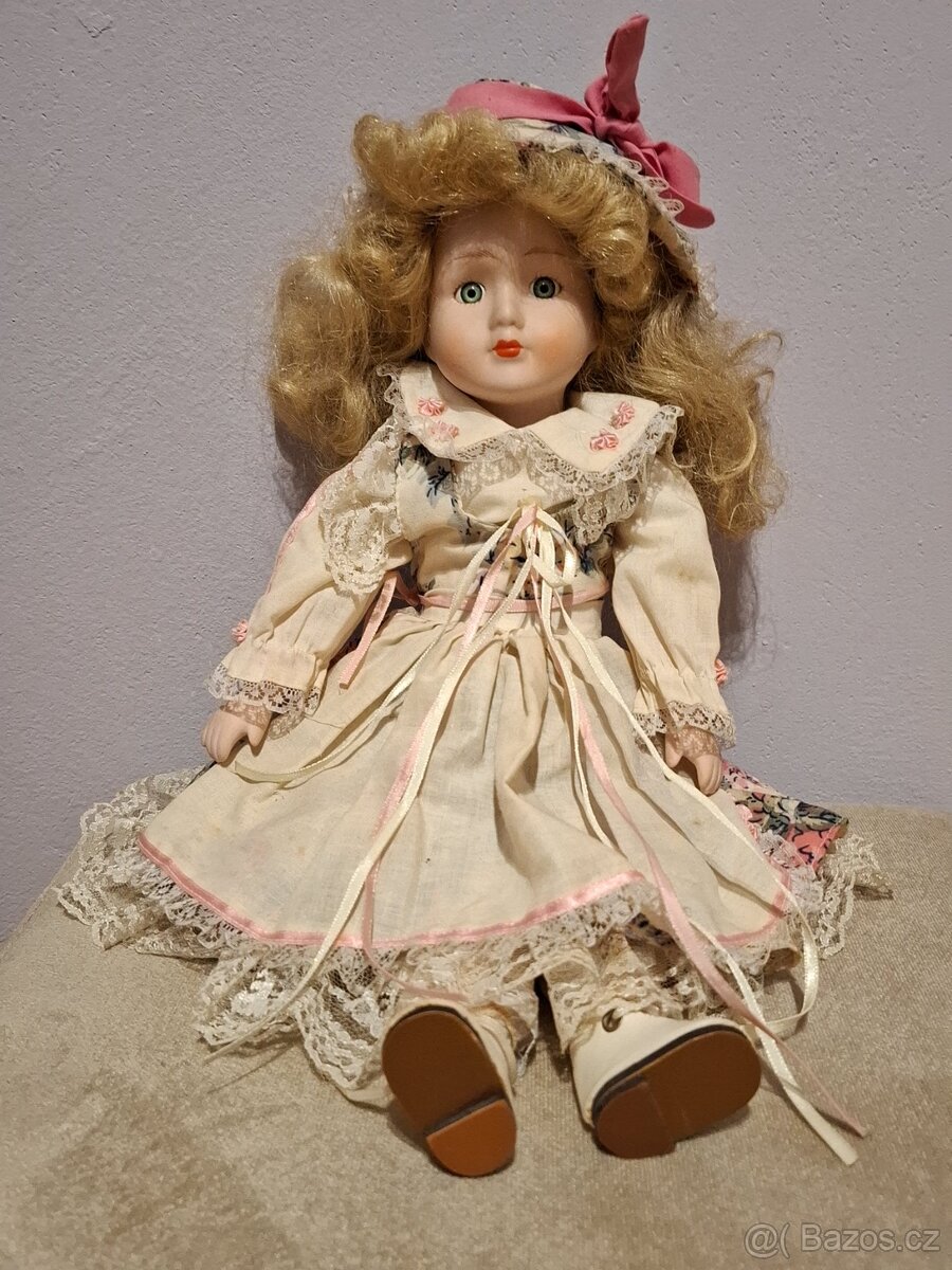 Prodám starou panenku