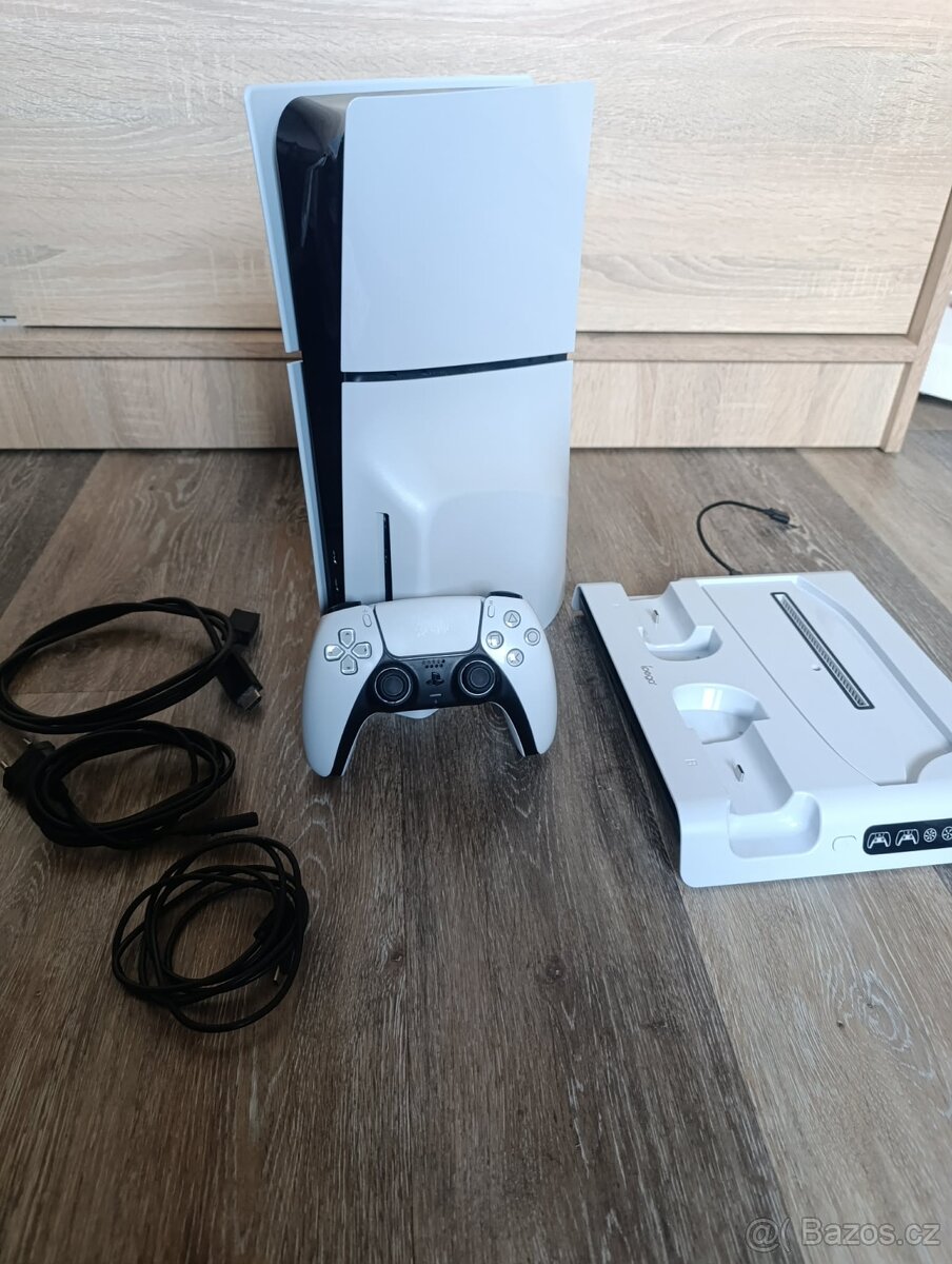PS5 s mechanikou + 1tb disk