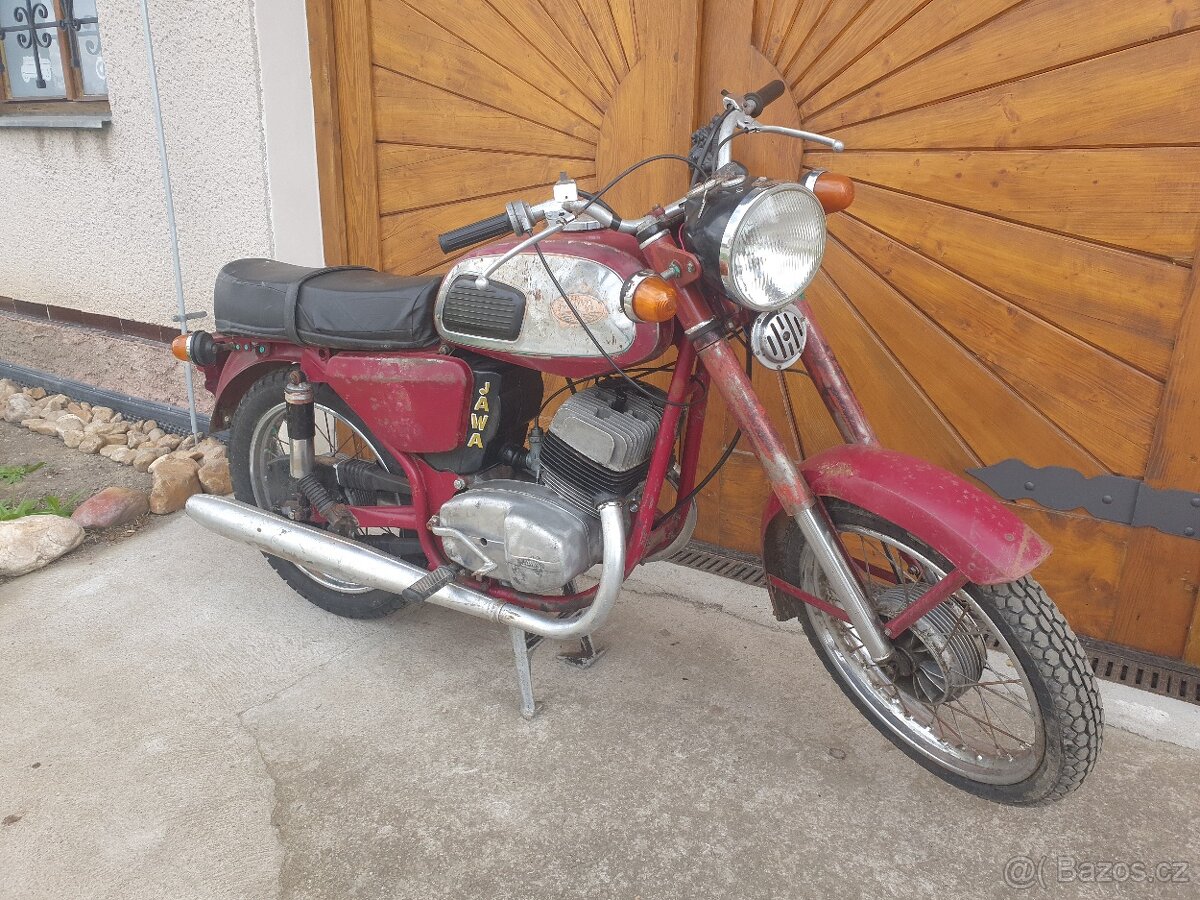 Jawa 350/634 r.v 1976 s doklady