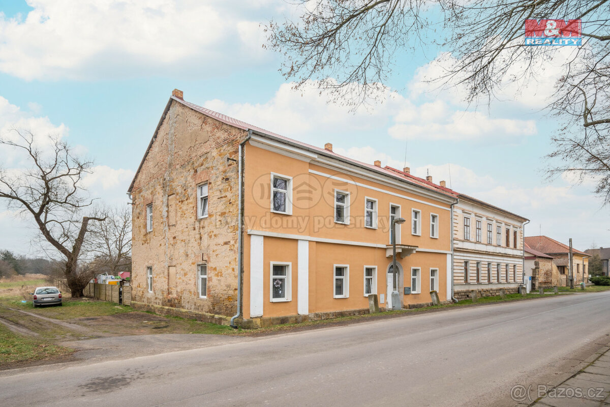 Prodej rodinného domu, pozemek 882 m², Kmetiněves