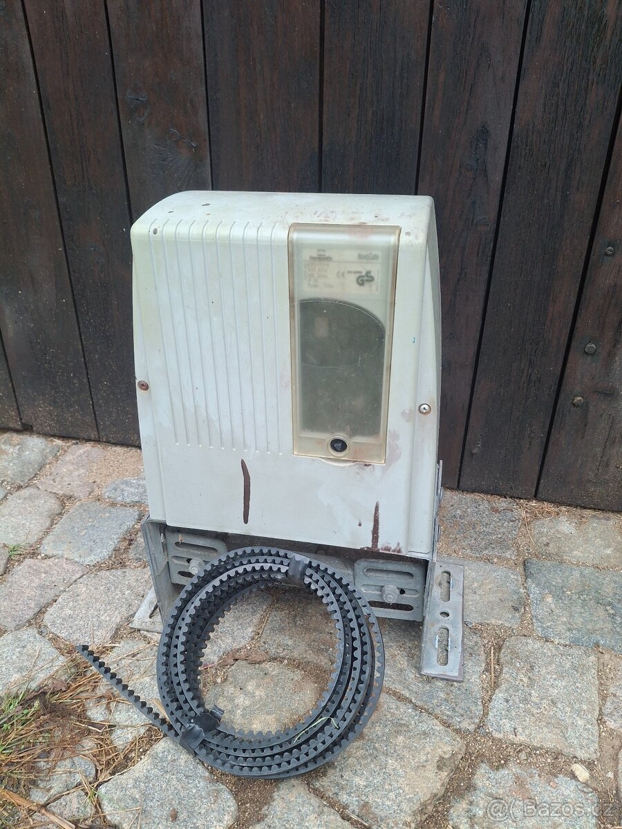 Pohon posuvné brány NovoGate