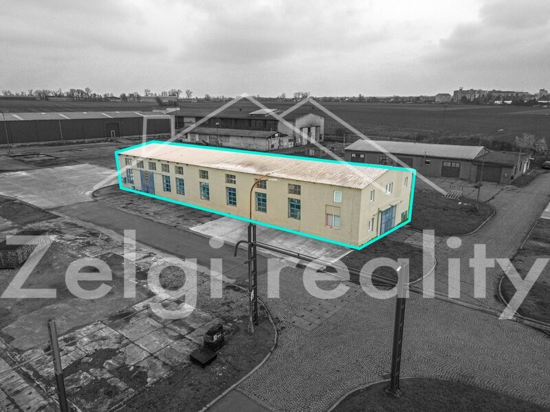 Pronájem haly - 550m2 - v průmyslovém areálu - Kojetín - Mo