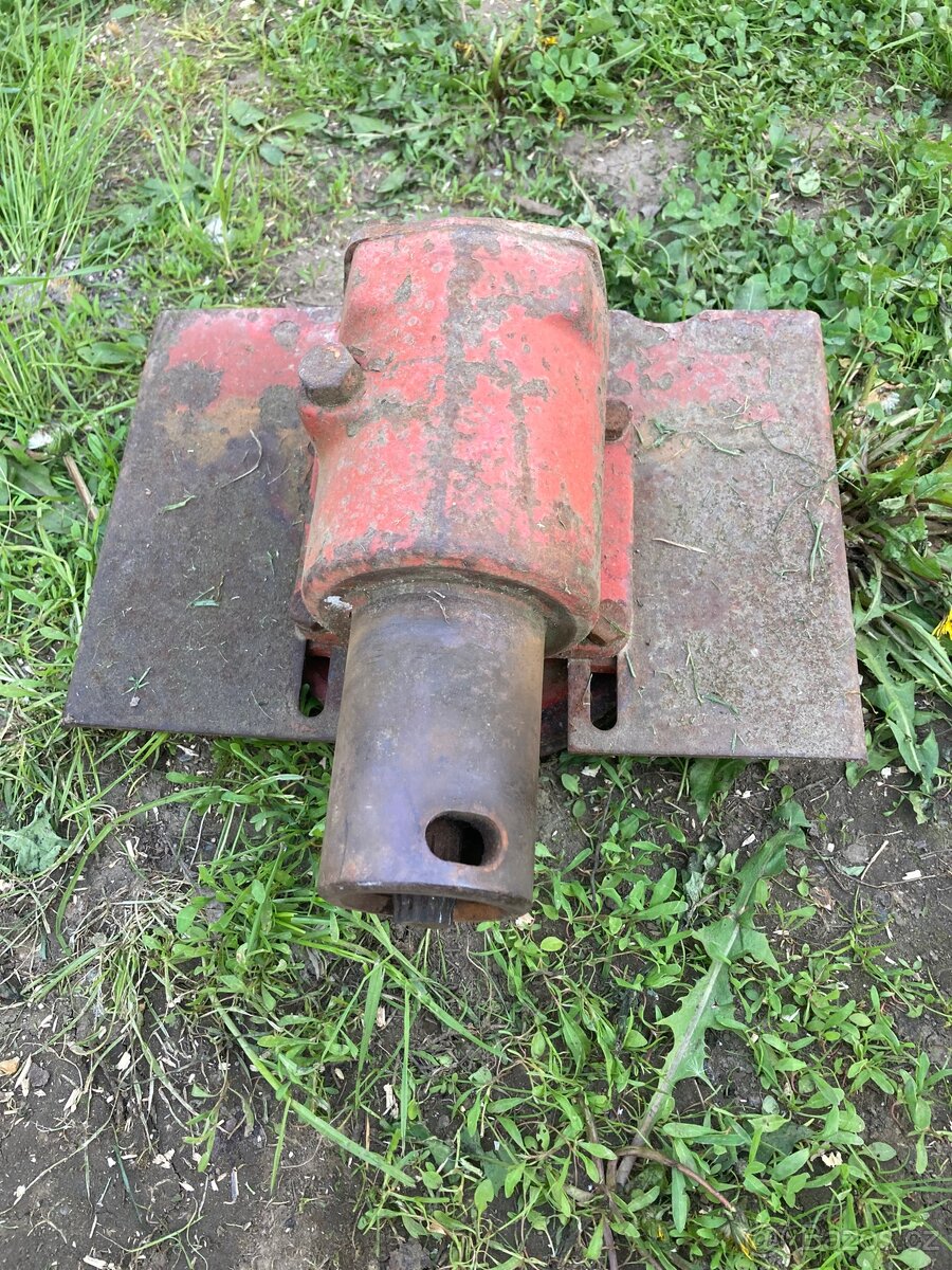 Převodovka mulčovače MF70