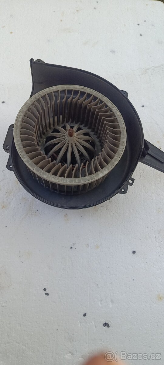 Skoda fabia ventilator topeni 6q1819015j
