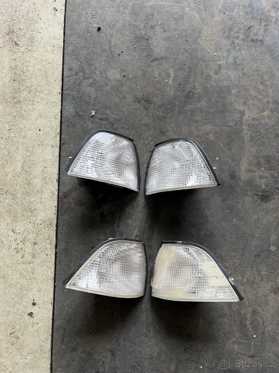 Čiré blinkry BMW e36