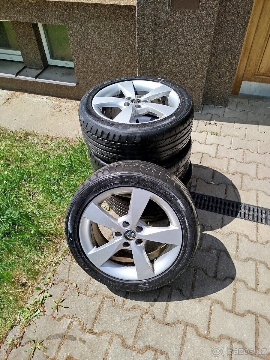 Alu kola Škoda R16 5X100 LETNÍ PNEU 215/45