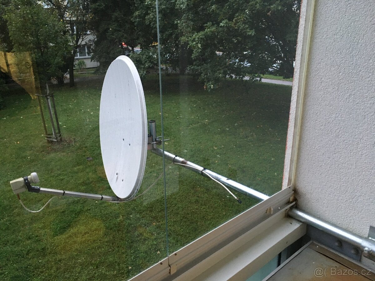 Satelitní parabola