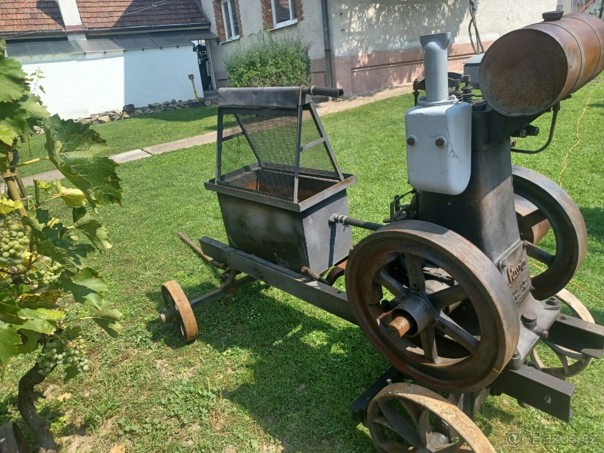 slavia HP8