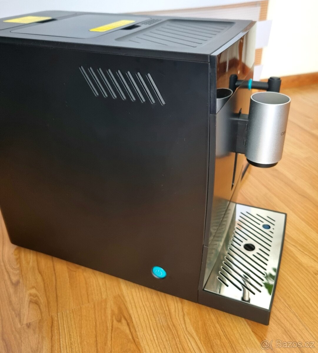 Automatický kávovar Cecotec Cremmaet Compact Steam
