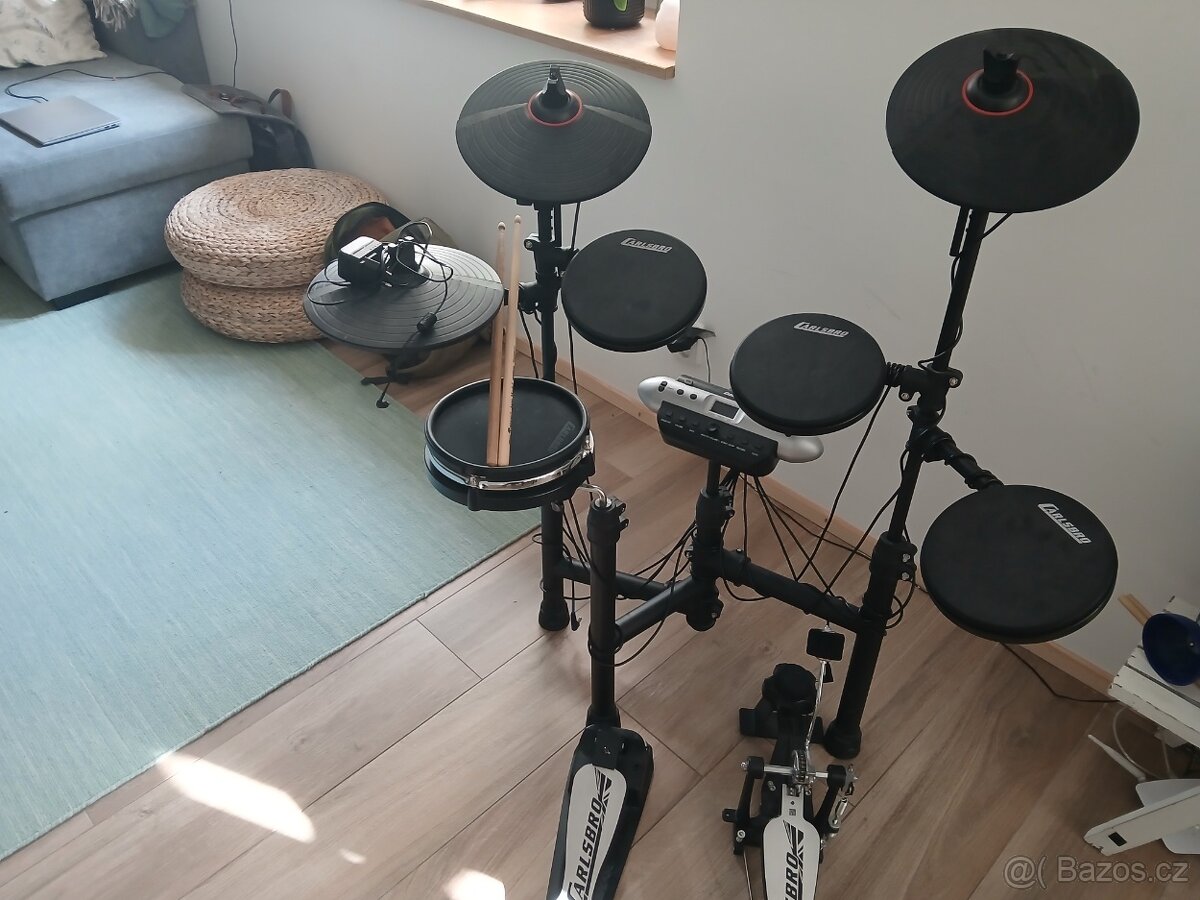 Elektronické bicí Carlsbro CSD130M pro začínající bubeníky