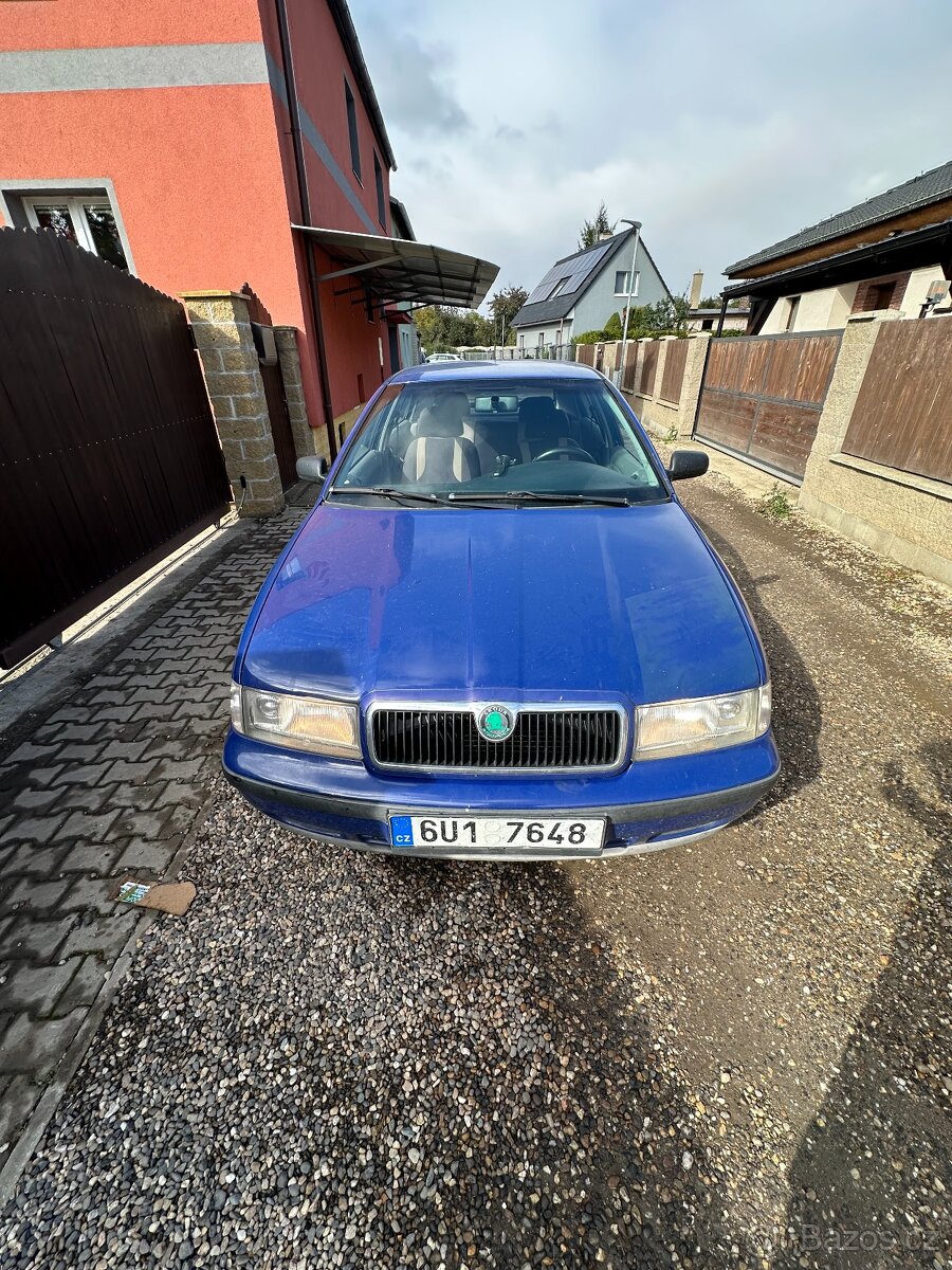Škoda Octavia 1, 1.6 Benzín