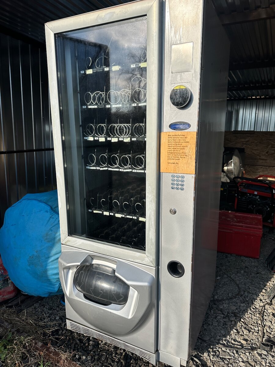 Samoobslužný automat, na nápoje, potraviny, pasivní příjem