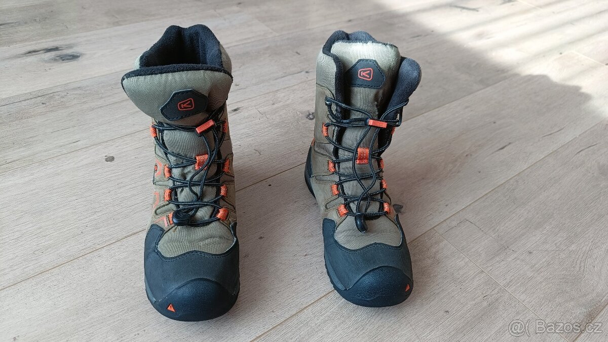 Prodám dětské teplé vysoké zimní boty Keen vel. EU 34