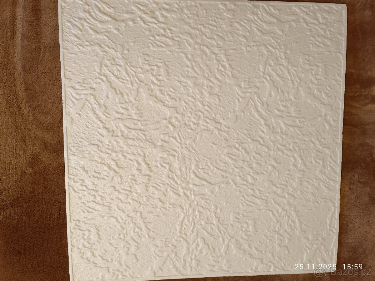 Prodám cca. 60 ks POLYSTYRENOVÝCH KAZET – OBKLADY