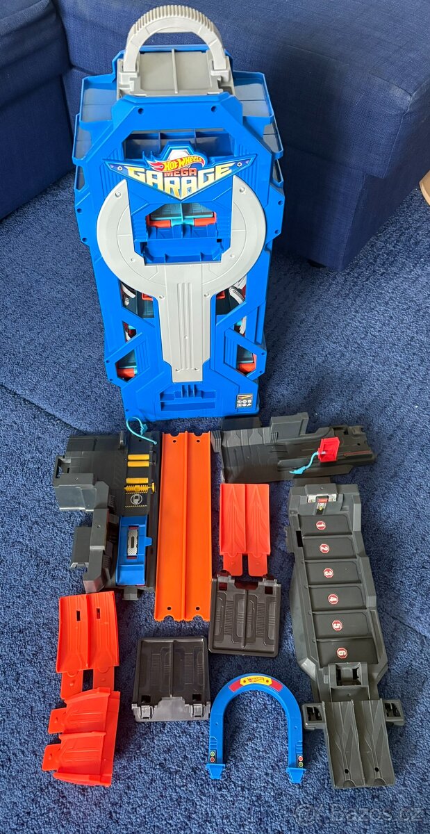Hot Wheels dráhy + autíčka