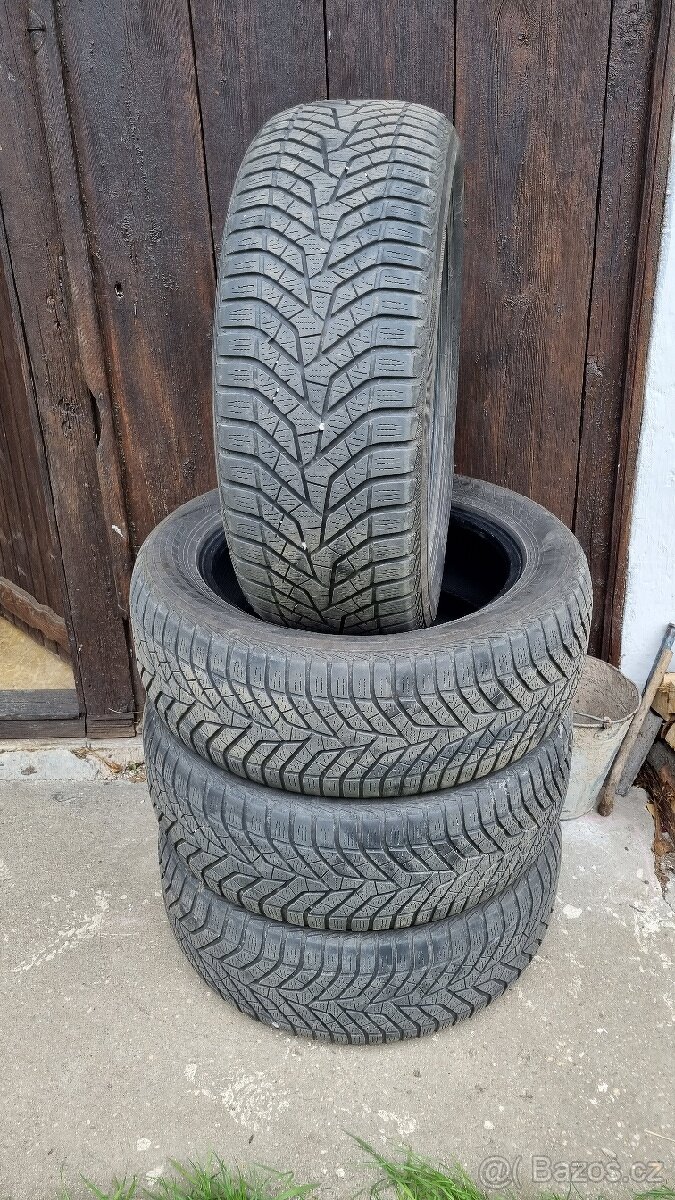 Zimní pneu 235/55 R 18