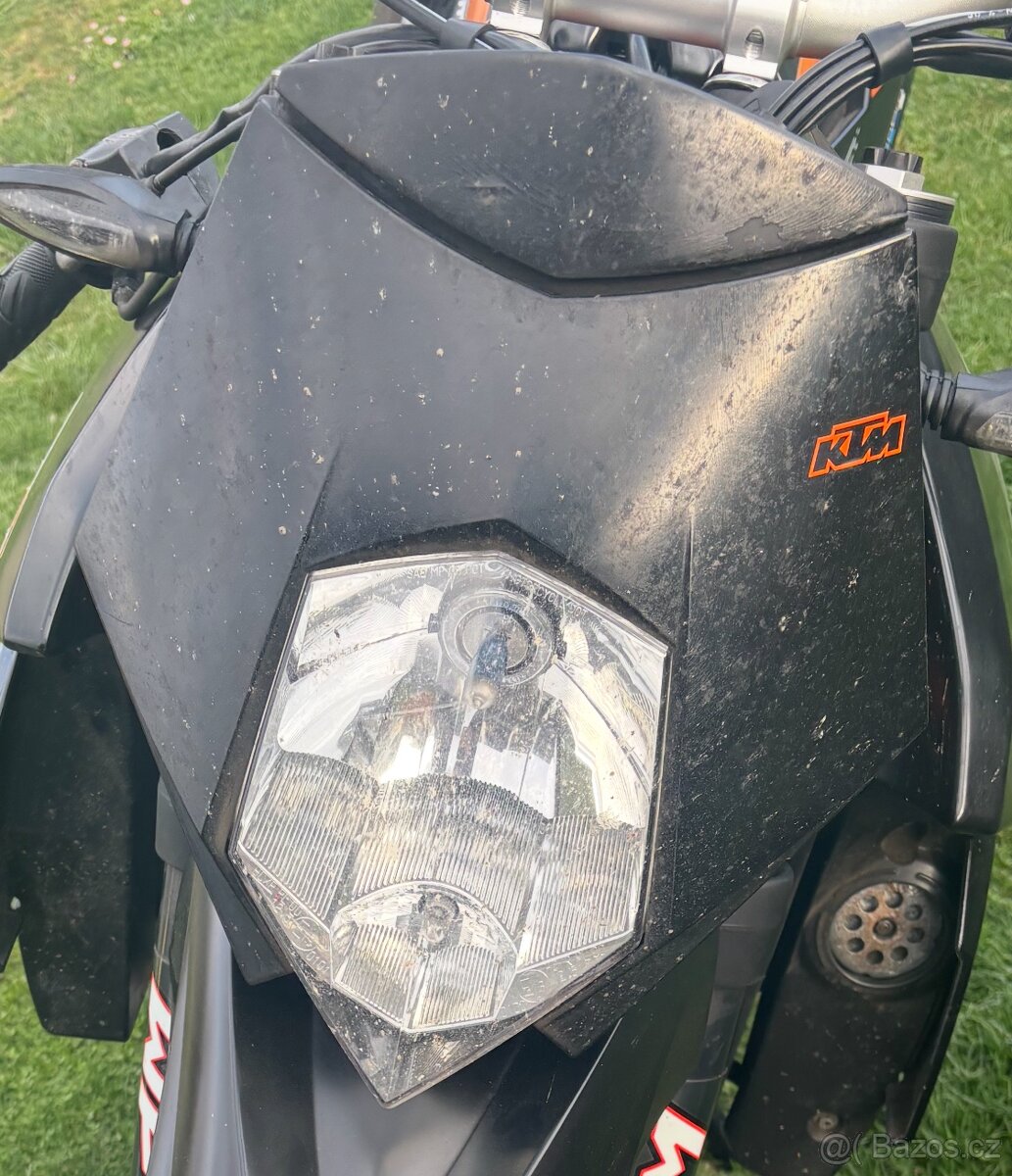 Predni svetlo KTM SM - R 950 2006-2008 s maskou