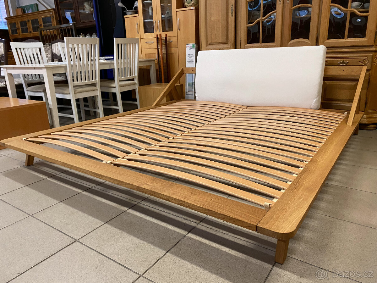 Nová dubová designová postel Ellenberger